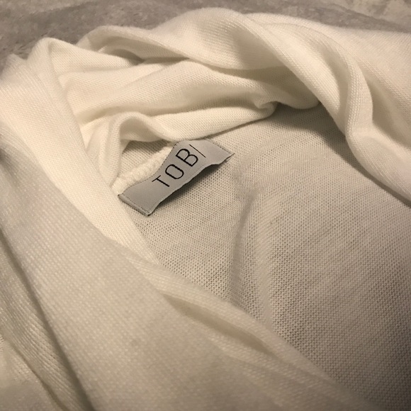 TOBI LIGHTWEIGHT COWL NECK WHITE LONG SLEEVE WRAP - Picture 1 of 3